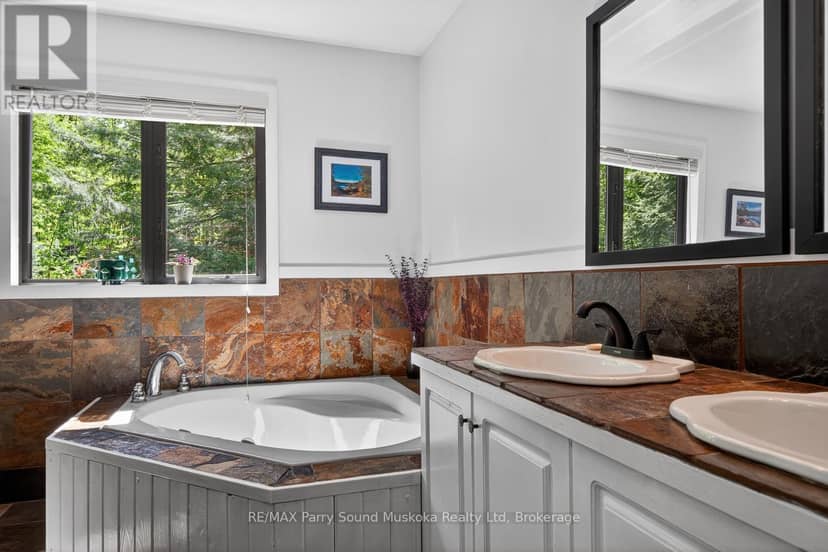 34 Silver Point Drive — photo 25 of 40
