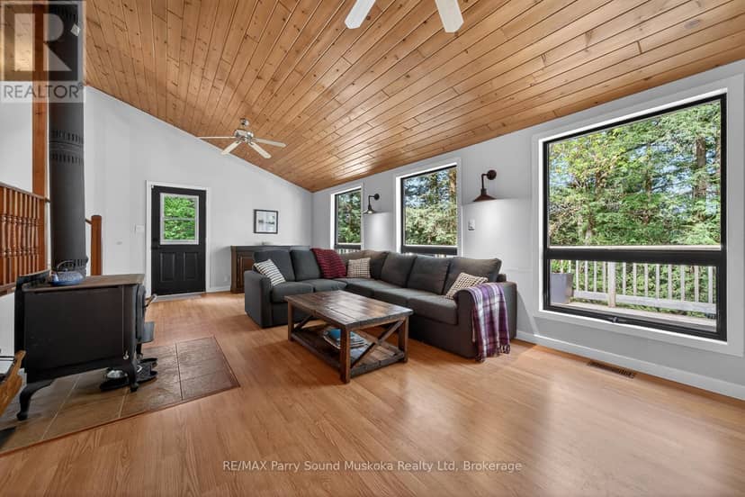 34 Silver Point Drive — photo 7 of 40