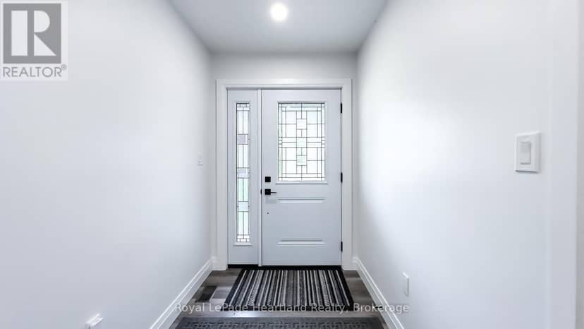 86 Osborne Street — photo 3 of 40