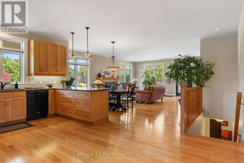 198 Emerald Drive — photo 19 of 40