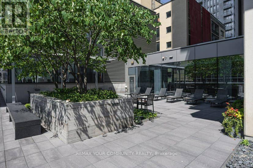 506 - 88 Scott Street — photo 24 of 27