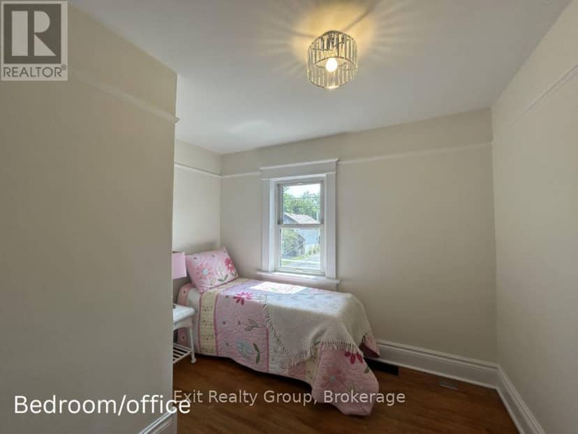 90 Byron Street — photo 23 of 40