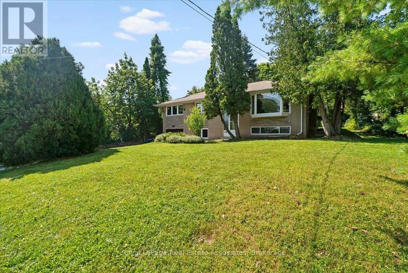 132 Vista Boulevard — photo 2 of 25