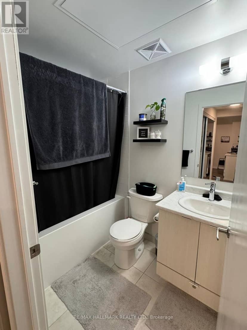111 - 140 Canon Jackson Drive, Toronto, photo 8