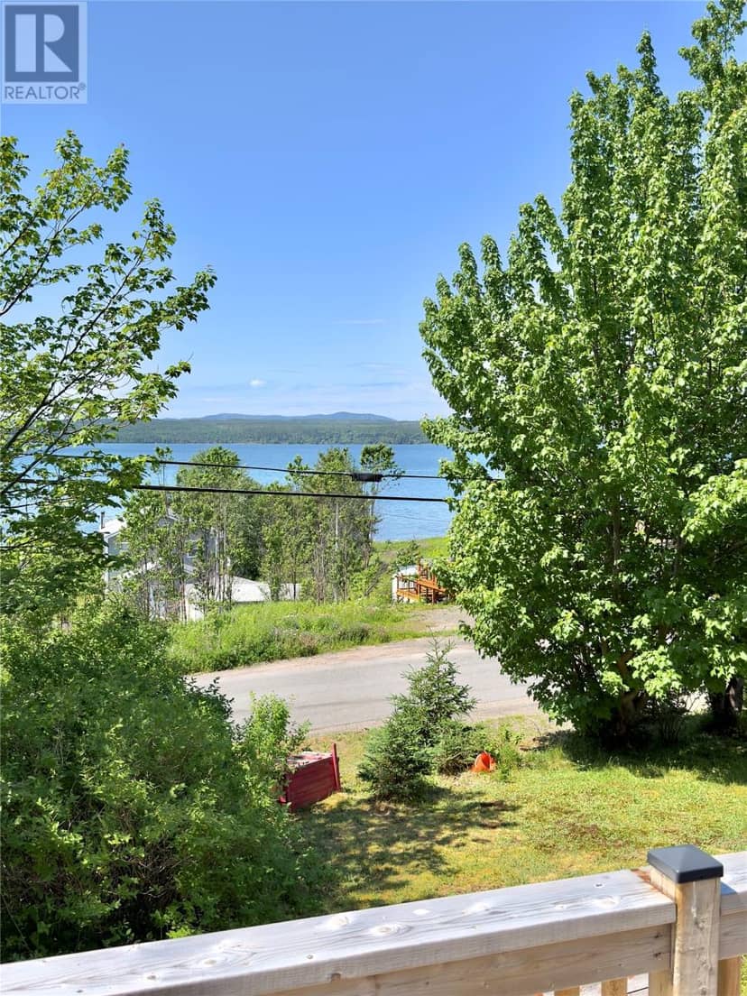 953 SMITH SOUND Road — photo 4 of 28