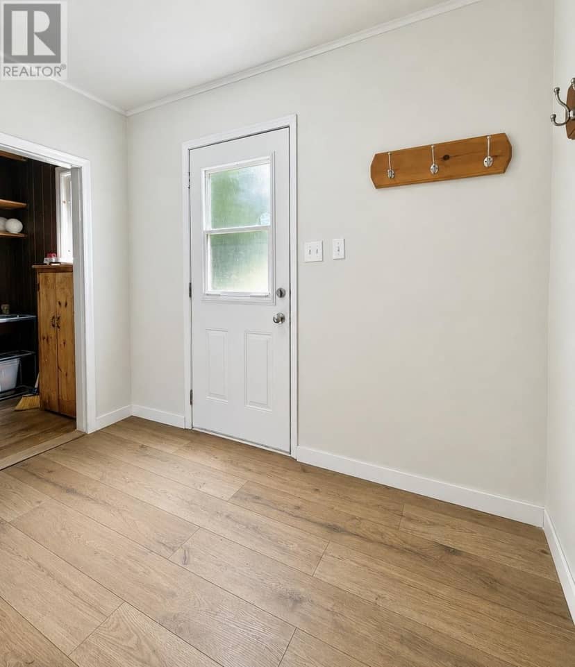 953 SMITH SOUND Road — photo 7 of 28
