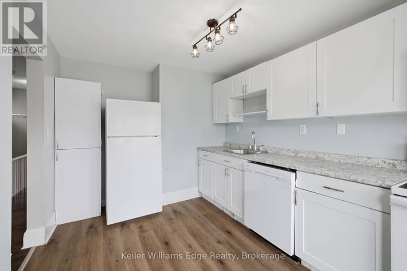 104 Rosslyn Avenue N — photo 36 of 40