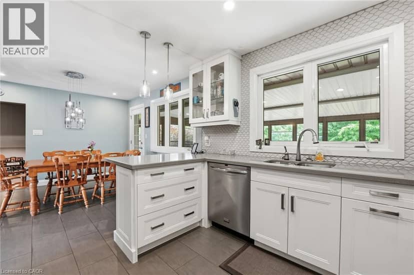 328 MCNEILLY Road, Stoney Creek, photo 6