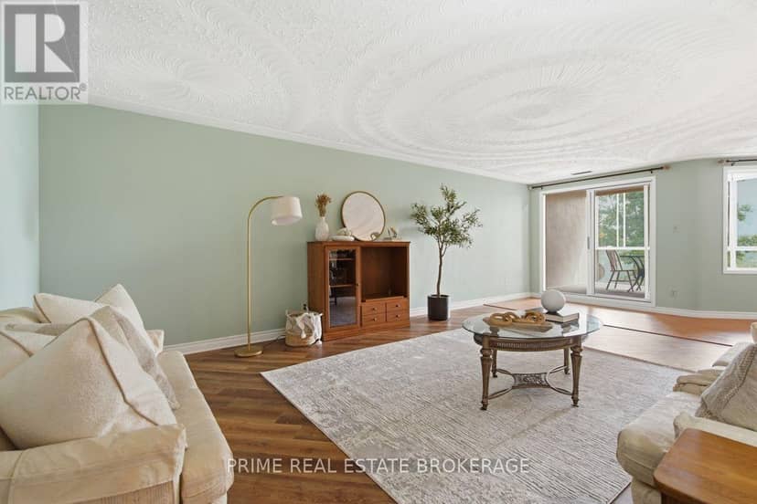 3 - 125 Elm Street — photo 11 of 40