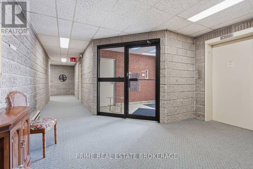 3 - 125 Elm Street, St. Thomas, photo 5