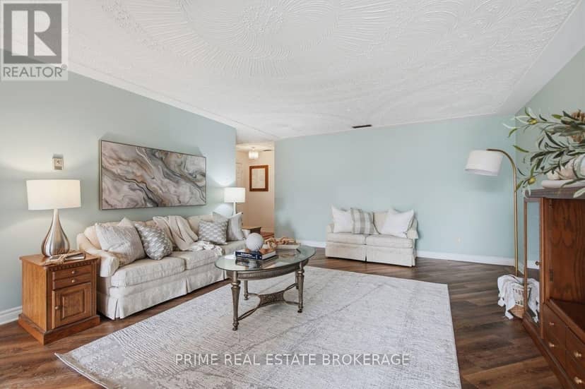 3 - 125 Elm Street, St. Thomas, photo 8