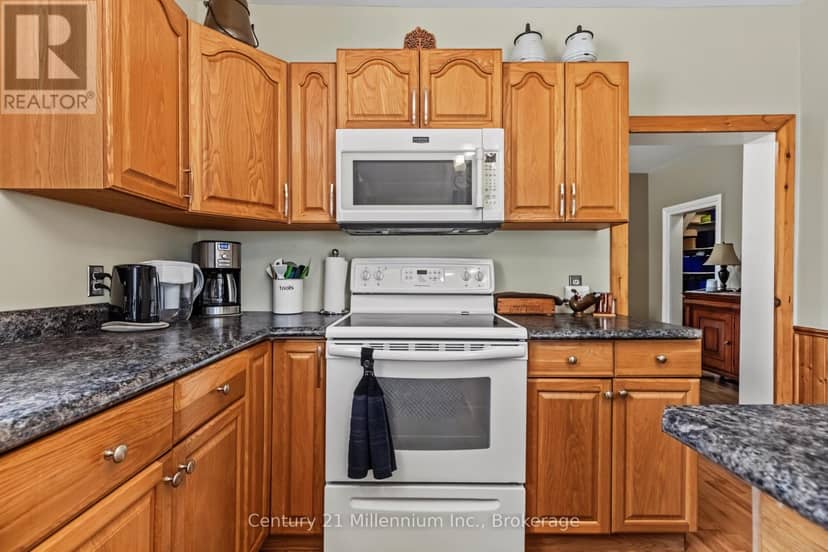 544 Louisa Street — photo 13 of 40