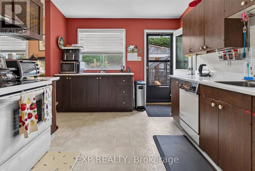 1340 Mory Street — photo 10 of 35