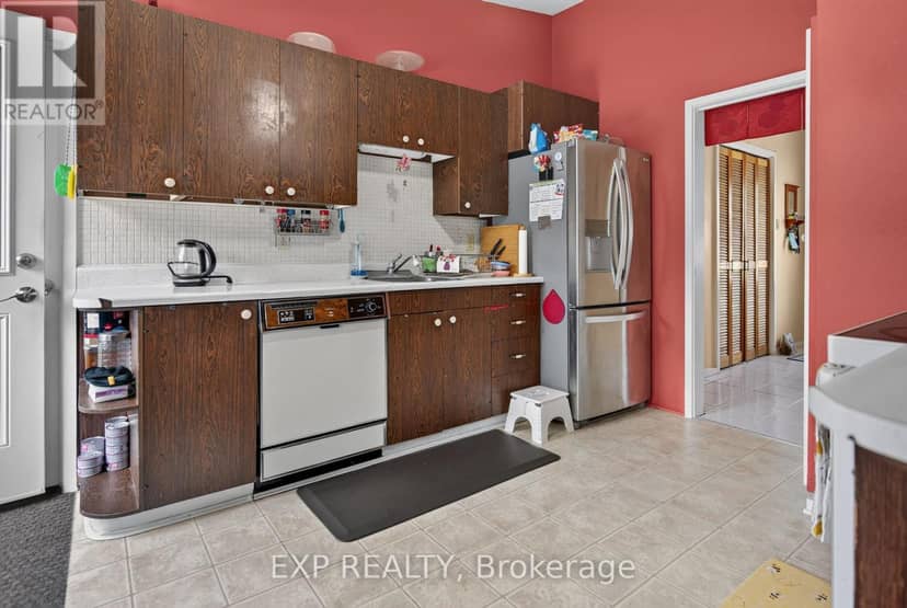1340 Mory Street — photo 11 of 35