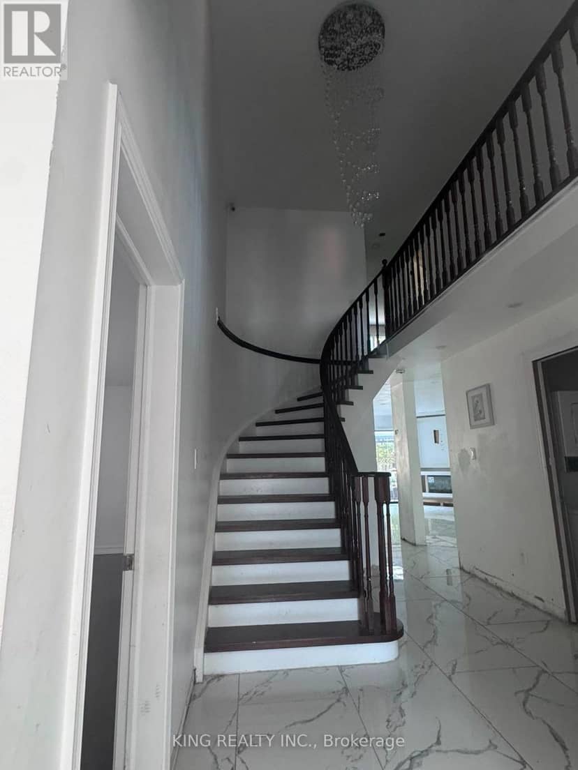 526 Grove Street E — photo 7 of 21