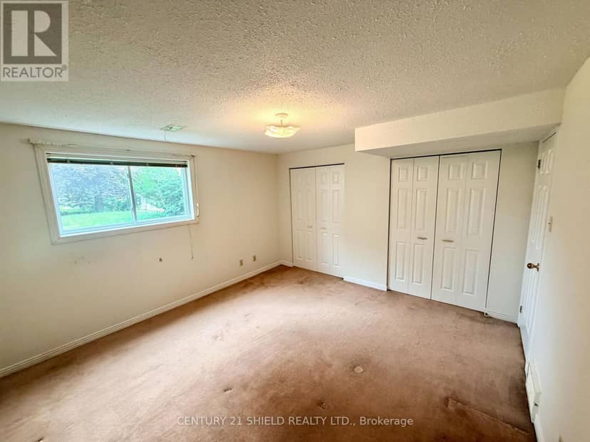 241 Sarah Street — photo 15 of 26