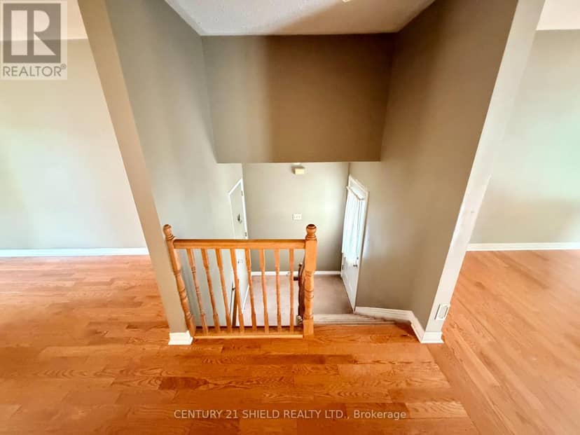 241 Sarah Street — photo 2 of 26