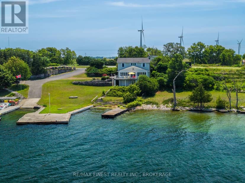 396 Highway 96, Frontenac Islands, photo 2