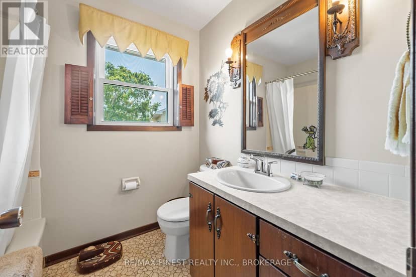 396 Highway 96, Frontenac Islands, photo 6
