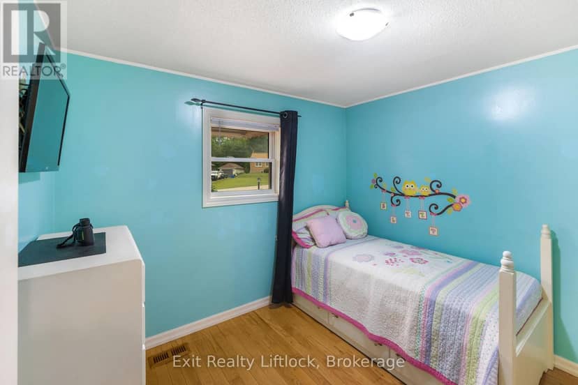 2 Edgewood Avenue — photo 14 of 40