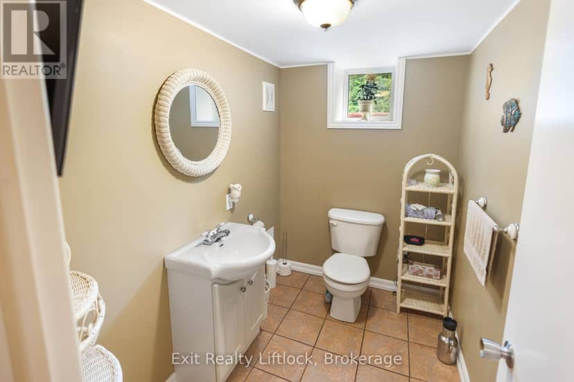 2 Edgewood Avenue — photo 23 of 40