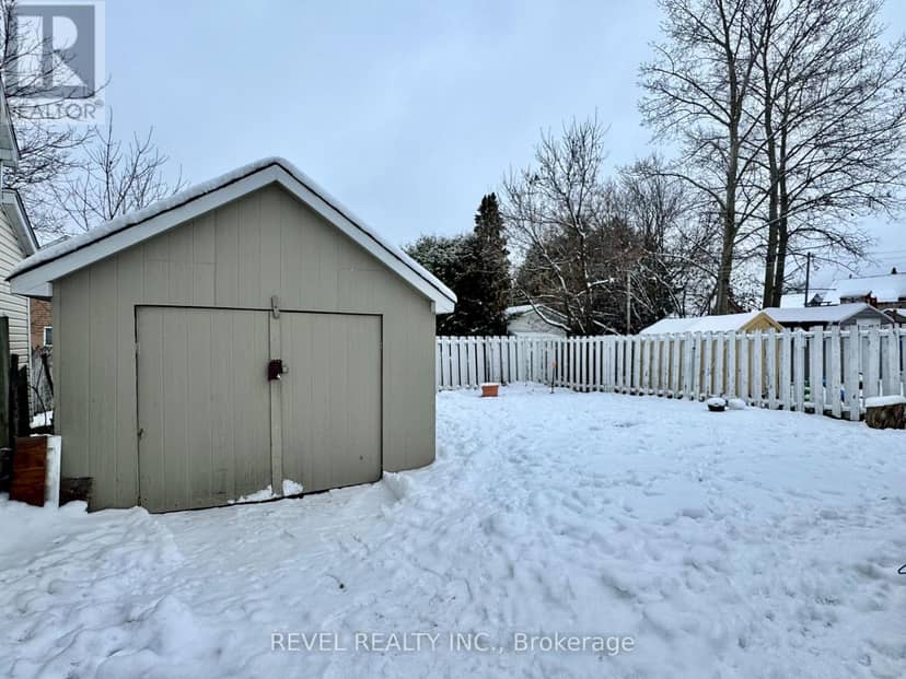 54 Windsor Avenue, Timmins, photo 2