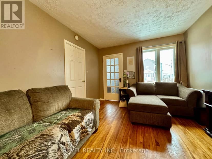 54 Windsor Avenue, Timmins, photo 3