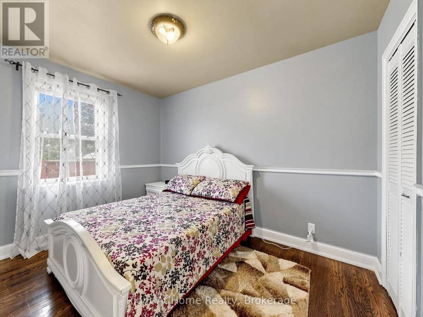 536 Barbara Street — photo 16 of 40