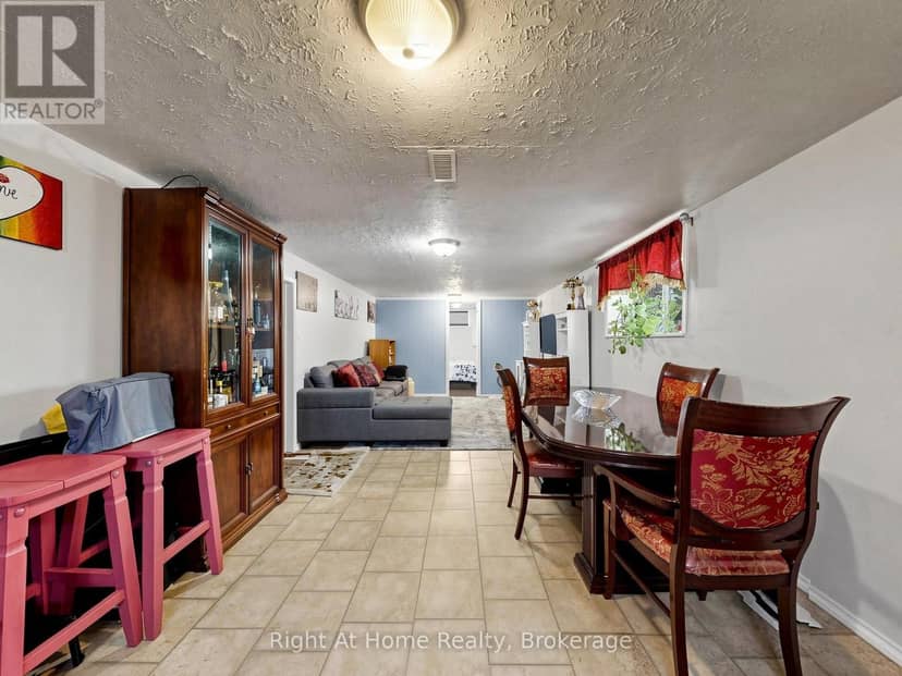 536 Barbara Street — photo 34 of 40