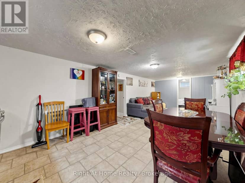 536 Barbara Street — photo 35 of 40