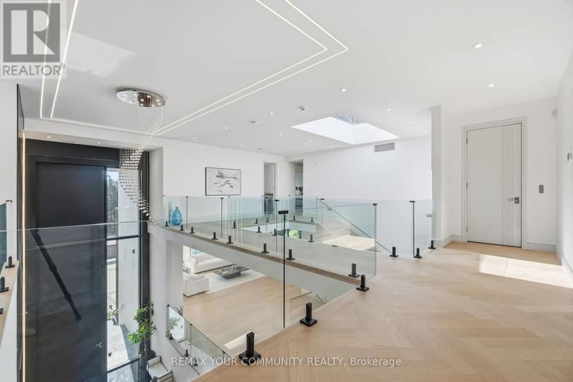 35 Riverside Boulevard — photo 20 of 40