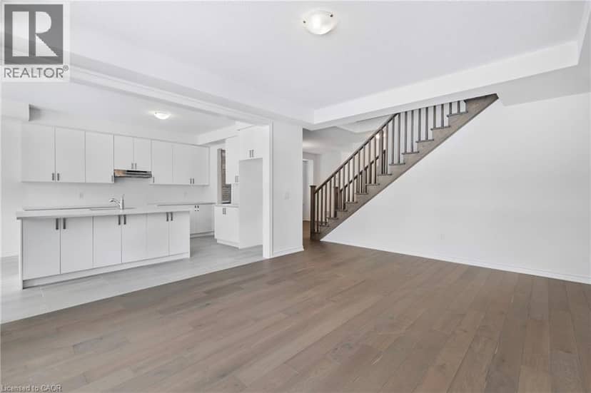 8 DAISY Street — photo 17 of 40