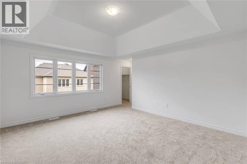 8 DAISY Street — photo 36 of 40