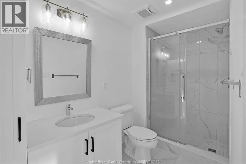4578 HURON CHURCH LINE Unit# 509 — photo 21 of 23