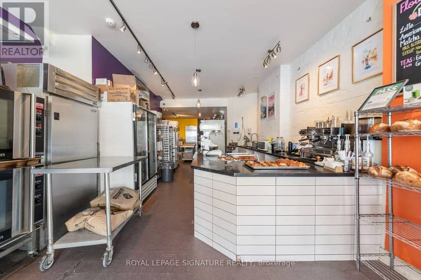 725 Dovercourt Road — photo 10 of 22