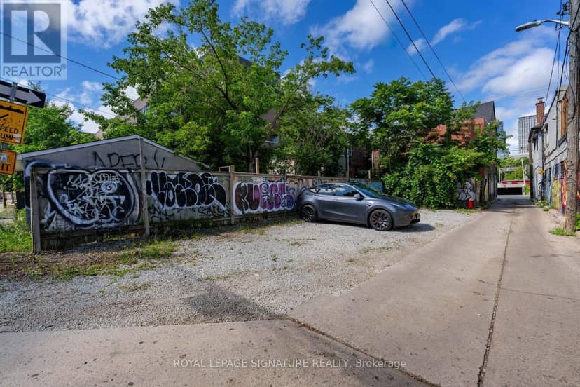 725 Dovercourt Road — photo 19 of 22