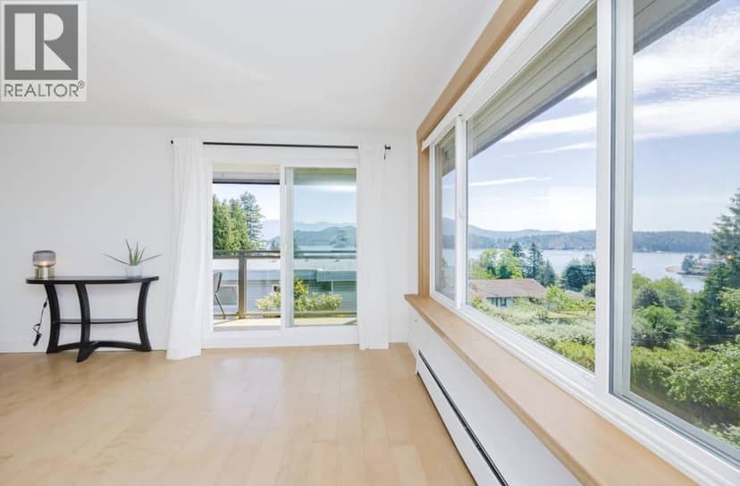 11 694 SCHOOL ROAD, Gibsons