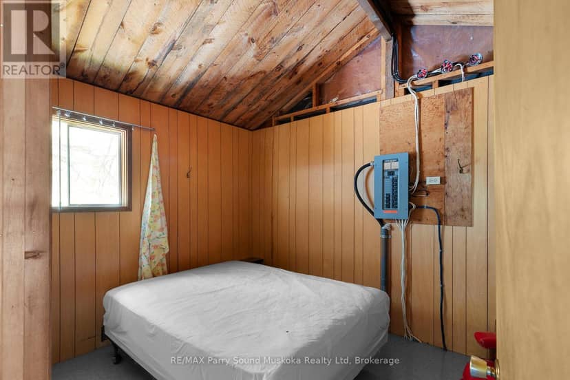 16 B55 Island — photo 40 of 40