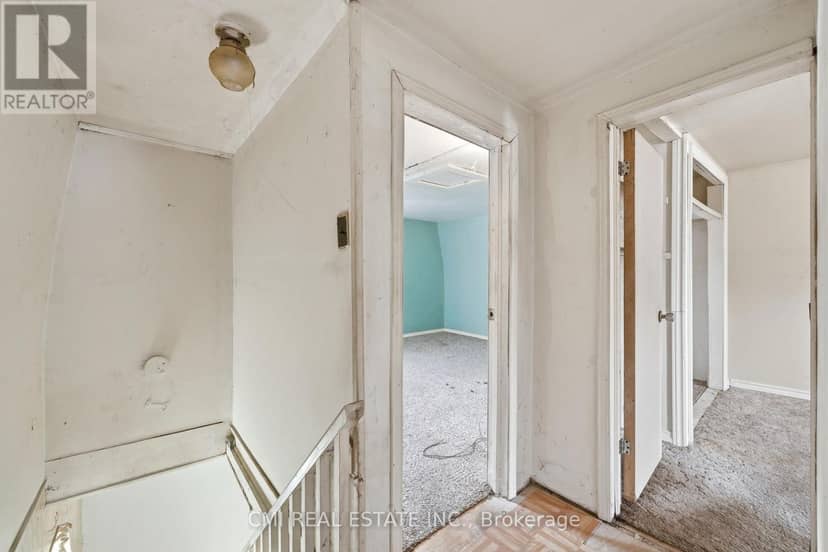 117 Fox Street — photo 8 of 40