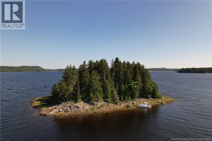 Cannon Ball Island — photo 1 of 39