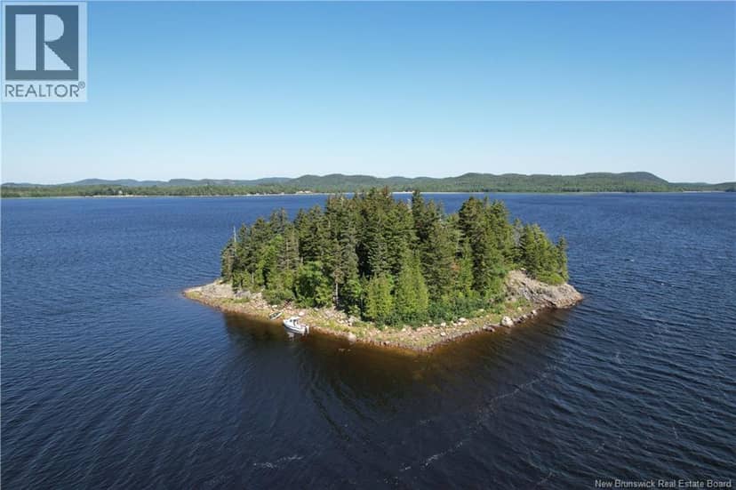 Cannon Ball Island — photo 34 of 39