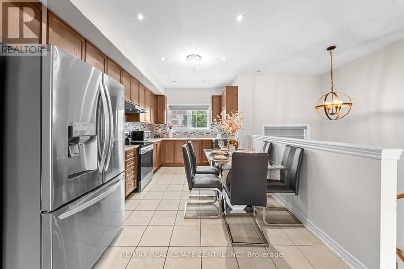 34 Aspen Hills Road — photo 12 of 39