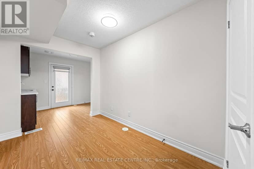 34 Aspen Hills Road — photo 30 of 39