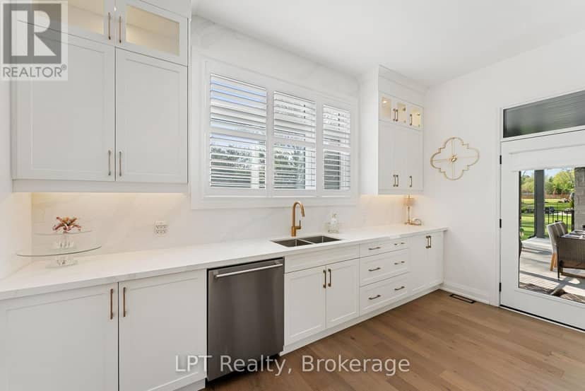 67 Charles Tilley Crescent — photo 16 of 40