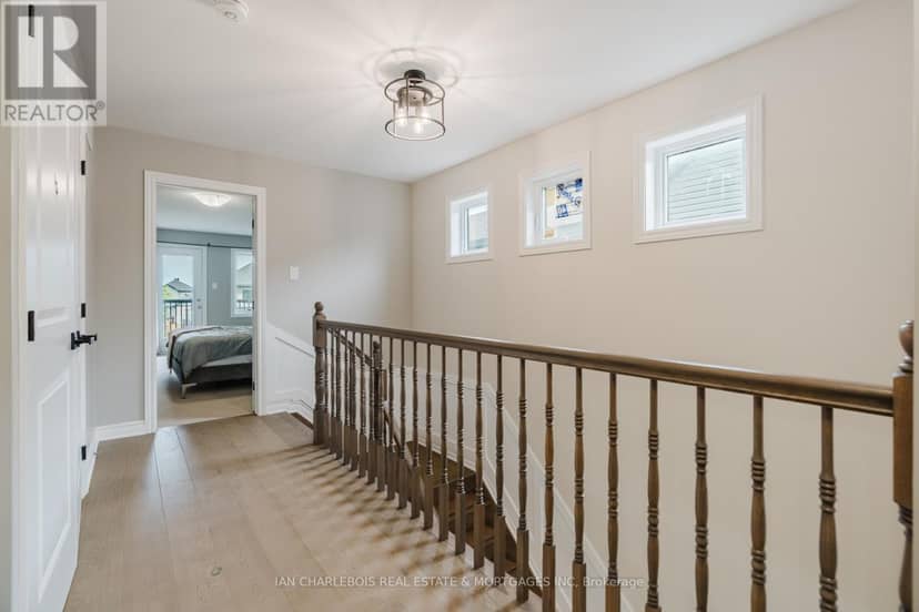 749 Namur Street — photo 17 of 37