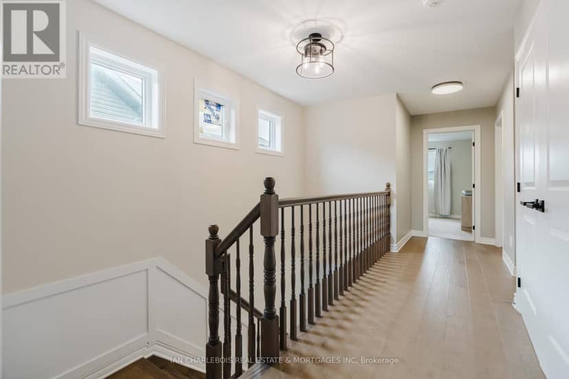 749 Namur Street — photo 24 of 37