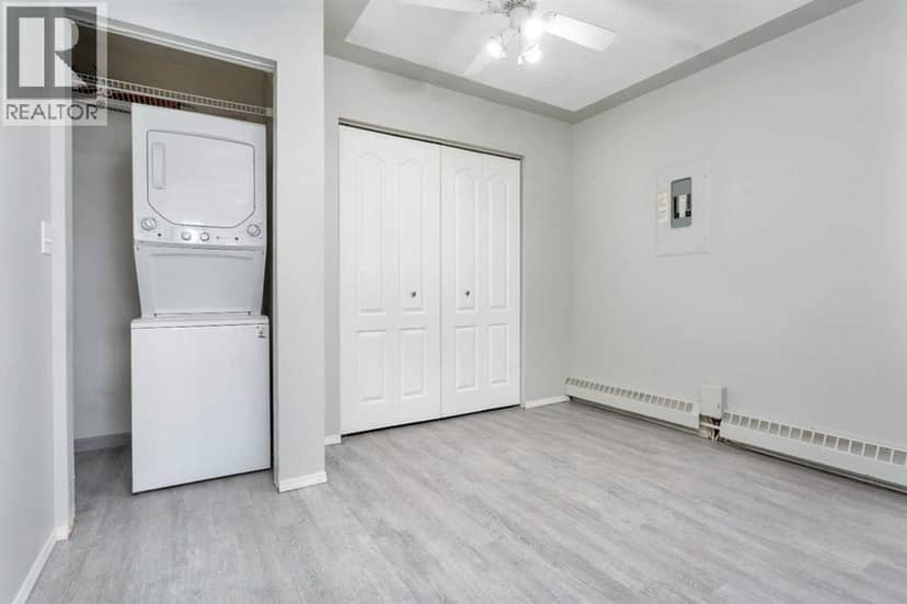 312, 5135 Lakeshore Drive — photo 14 of 19
