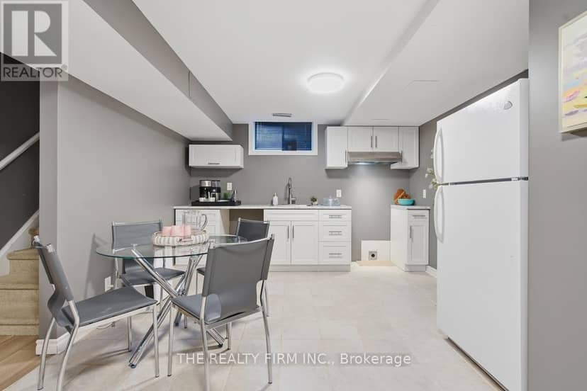 16 Fitzwilliam Boulevard — photo 29 of 40