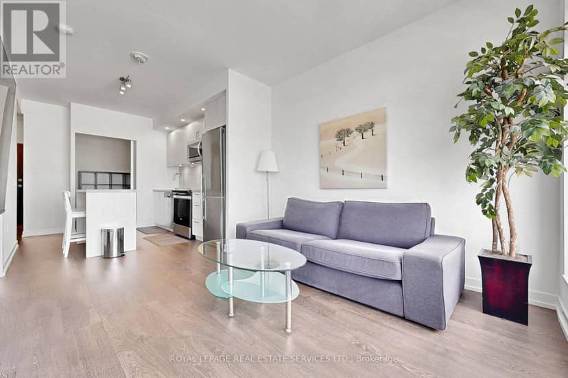 1107E - 8868 Yonge Street — photo 11 of 36