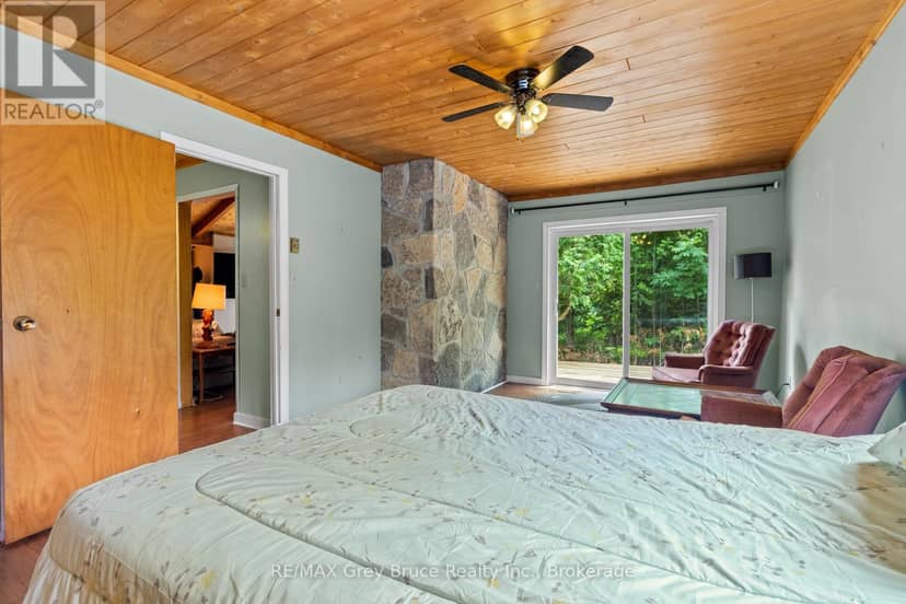 479 Dyers Bay Road — photo 14 of 40